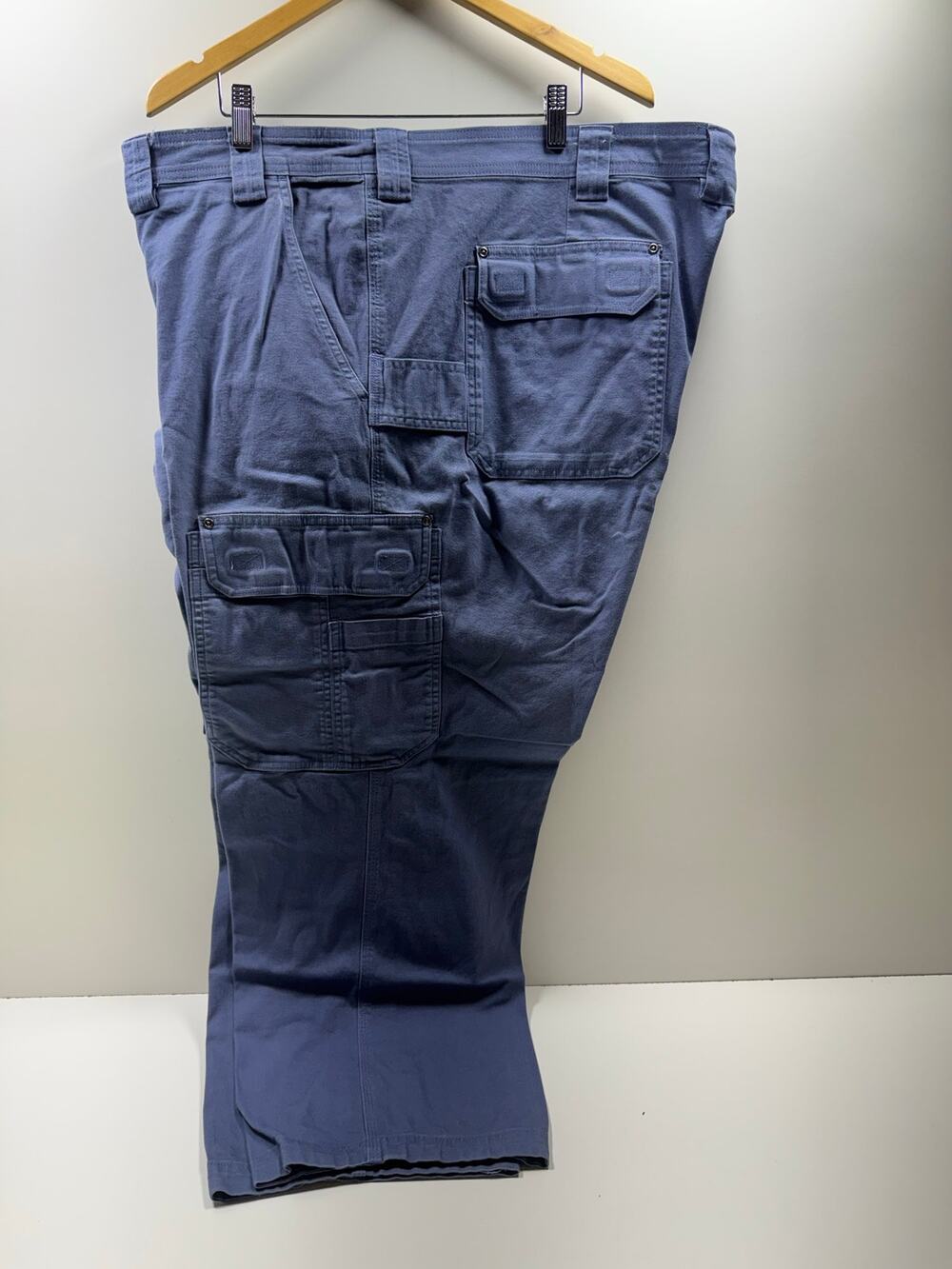 Duluth Trading Co Men’s Flex Fire Hose Sz 48X30 Relaxed Fit Blue Cargo Workwear